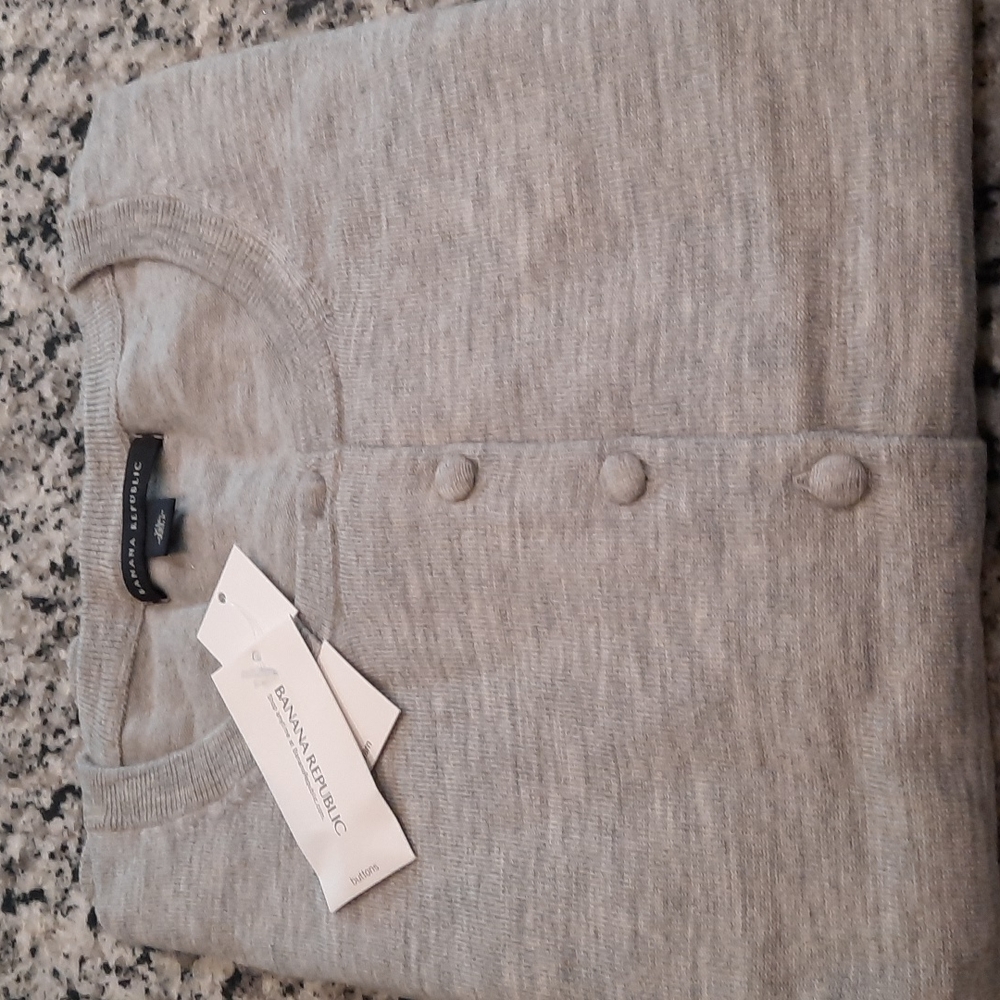 Brand new women's cardigan